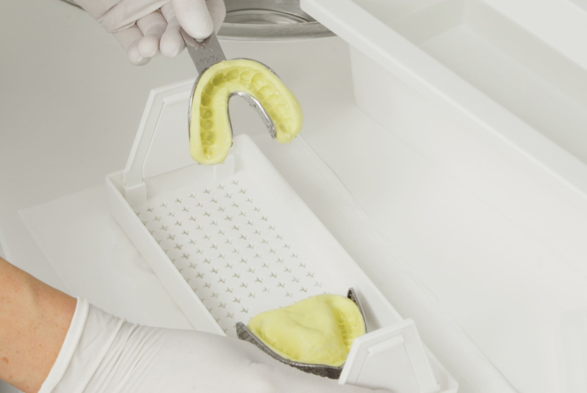 Dental Impressions Material Compatibility 2000Px X 1340Px